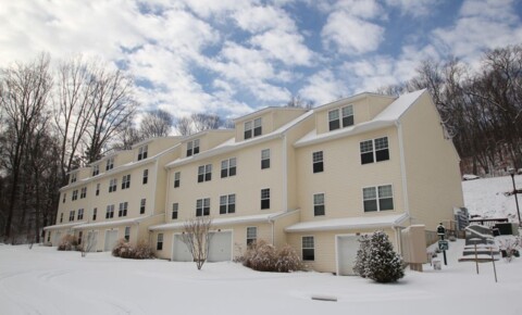 Apartments Near Norwich The Hills at River View Luxury Townhouses for Norwich Students in Norwich, CT