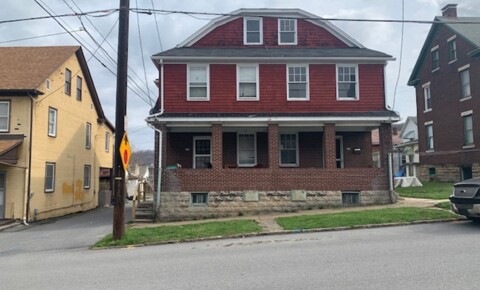 Apartments Near Pennsylvania Academy of Cosmetology Arts and Sciences-Johnstown Premium Dwellings-166-168 Bond Street for Pennsylvania Academy of Cosmetology Arts and Sciences-Johnstown Students in Johnstown, PA