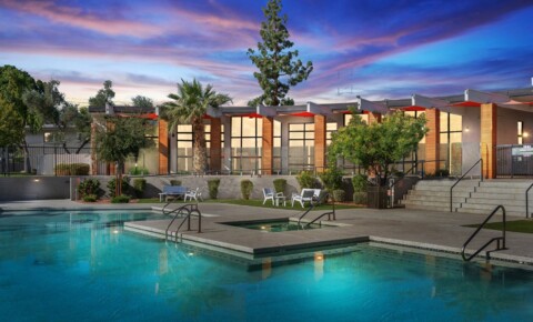 Apartments Near GCU Tides on South Mill for Grand Canyon University Students in Phoenix, AZ