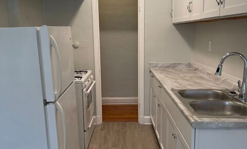 Apartments Near Tri-C Beautiful One Bedroom  for Cuyahoga Community College Students in Cleveland, OH