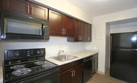 Apartments Near UB 4515 Fairview Ave for University of Baltimore Students in Baltimore, MD