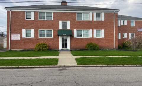 Apartments Near East Aurora 672 St. Lawrence for East Aurora Students in East Aurora, NY