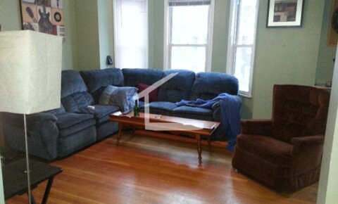 Apartments Near Tufts Location ! Excellent 4 Bed Room Availible. for Tufts University Students in Medford, MA