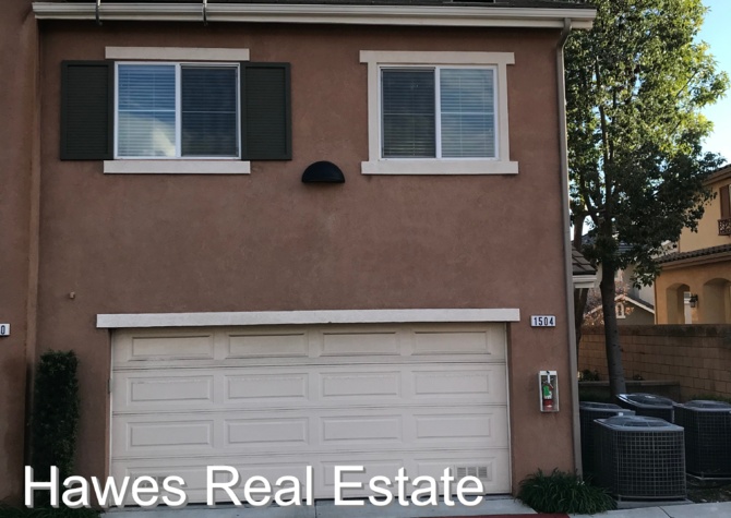 Houses Near Foothill Walk - Upland - 3 Bed, 2.5 Bath Upgraded End Unit For Lease