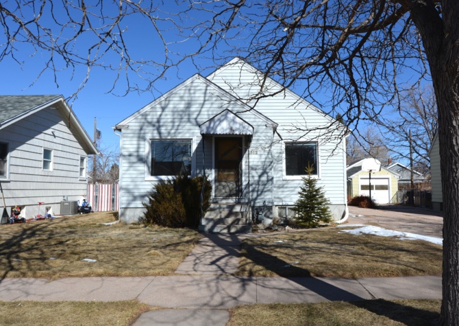 Houses Near Centrally Located Single Family Home!