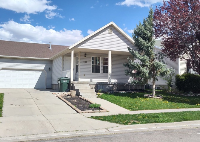 Houses Near GORGEOUS Home in Tooele!!!