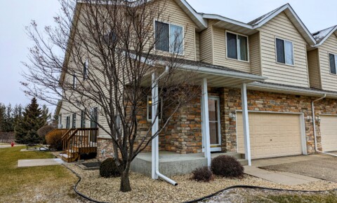 Houses Near Burnsville Great 3 BR Townhome in Lakeville available 12/15 for Burnsville Students in Burnsville, MN