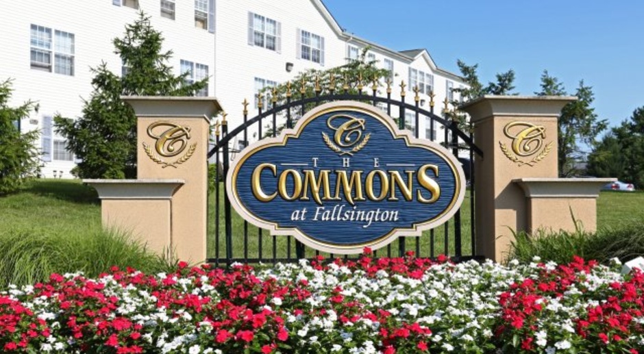 THE COMMONS AT FALLSINGTON