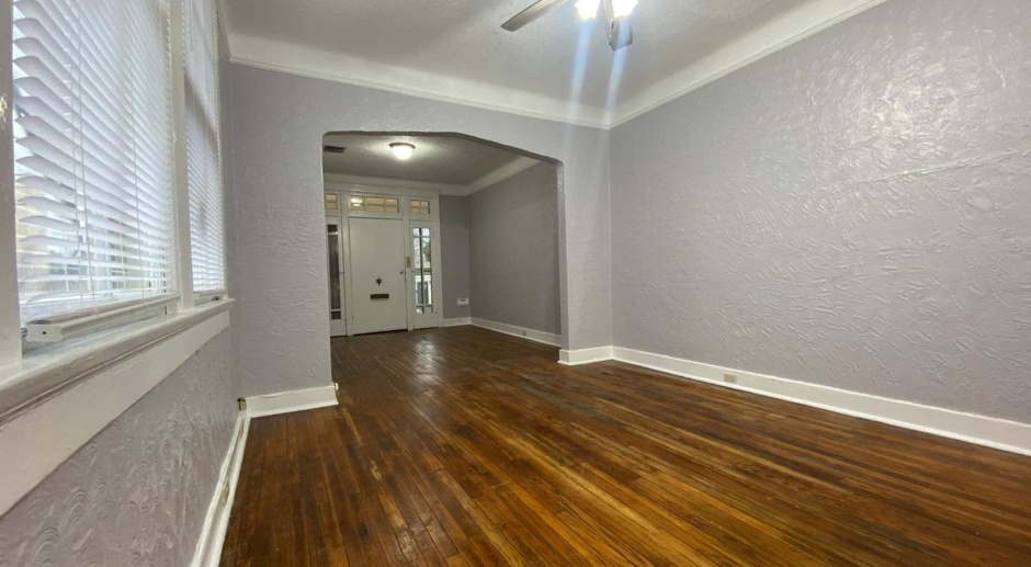 Beautiful recently renovated 2 Br Apartment.