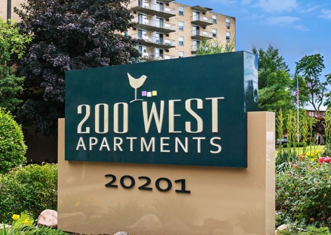 Apartments Near 200 West Apartments 