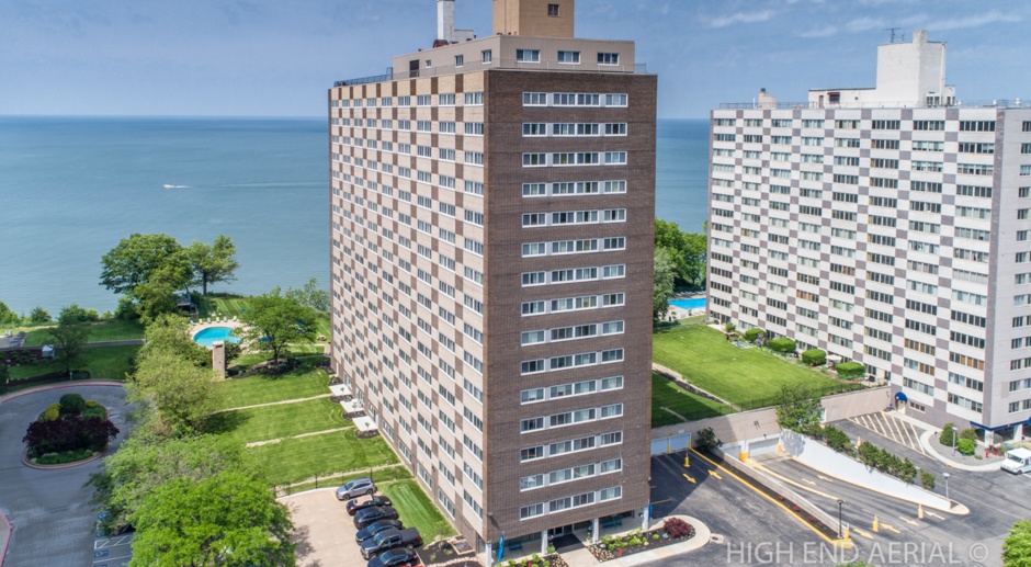 Marine Towers West Apartments
