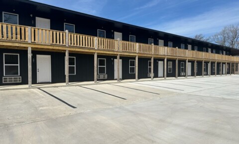 Apartments Near Seymour Freewill - The Flats - 101-206 for Seymour Students in Seymour, MO