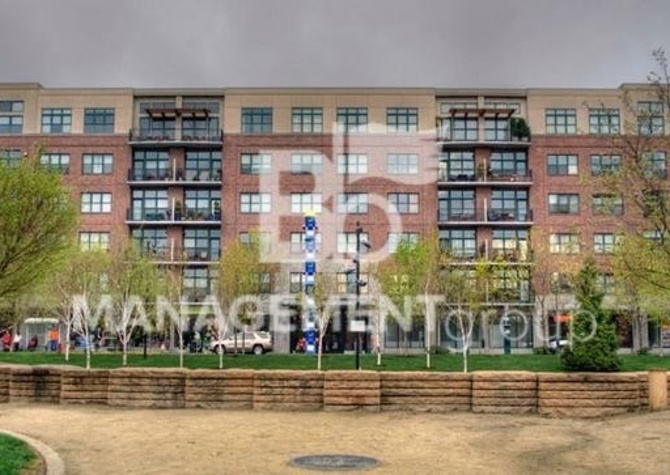 Houses Near Amazing Deal! This Pearl District Condo In The Beautiful Riverstone Building. Hardwood, Fireplace, Park & More!