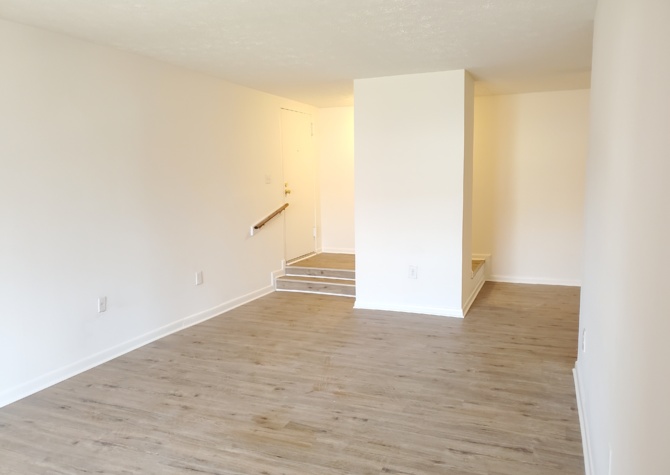 Houses Near Lovely Remodeled 3 Bedroom 2 Bath Condo Unit Available Now!