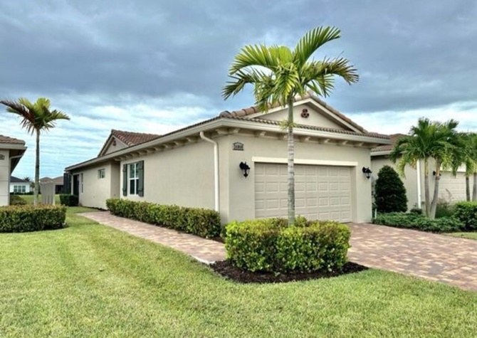 Houses Near Annual Rental in Port St Lucie