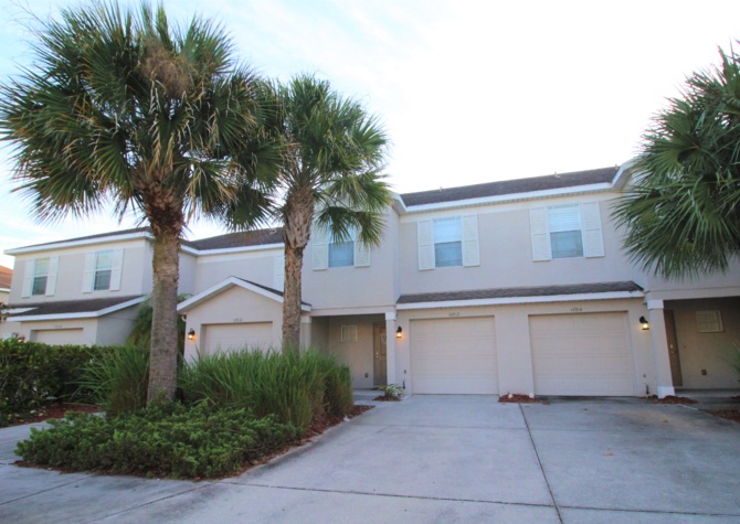Houses Near Lakewood Ranch - Three Bedroom, Two and a Half Bath Condo!