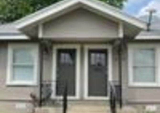 Houses Near Charming 1 BR duplex w/wood floors & updated kitchen!