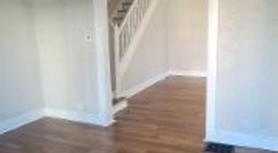 Westside Spacious Three Bedroom Two Story Duplex Near 25th and Capital ** PENDING APPLICATIONS**