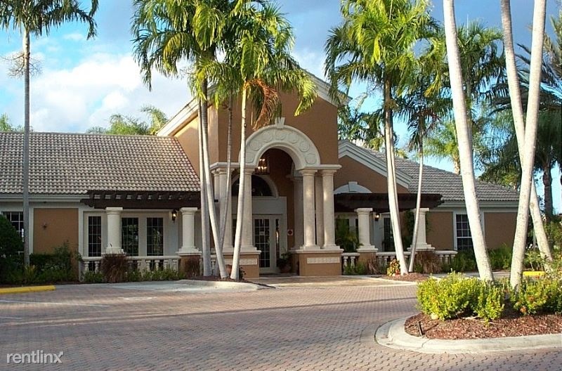 1835 Florida Club Circle