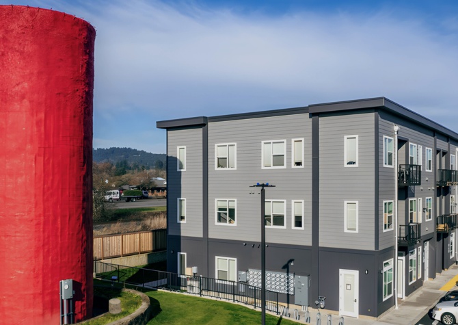 Apartments Near Candlelight - New Modern Scappoose Apartments!