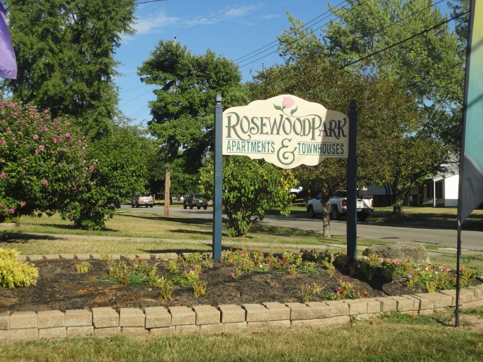 Rosewood Park Apts