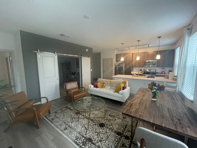 Beautiful Apartment in Seminole Heights for December 