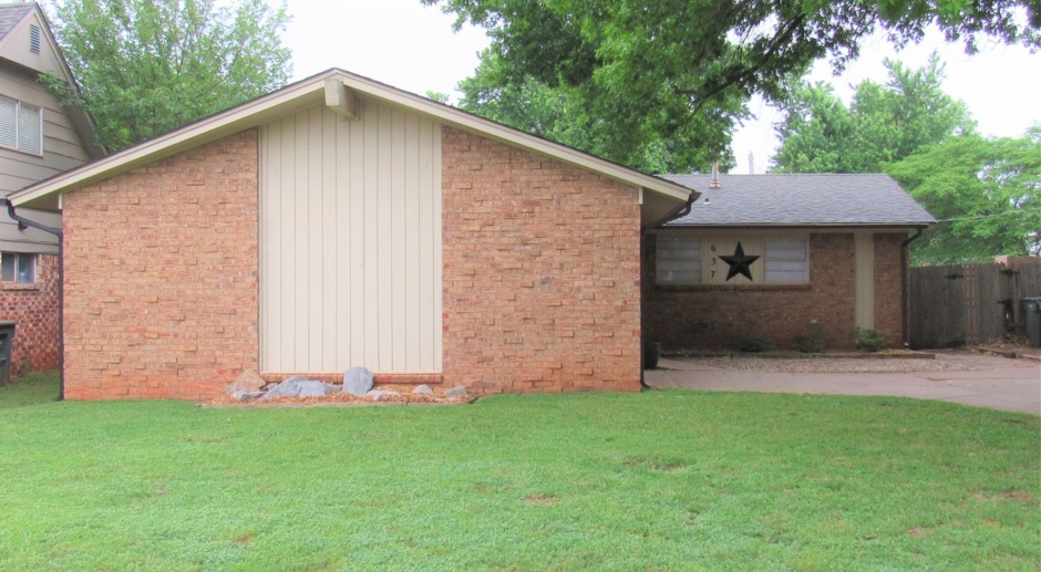 Charming Home in Edmond & Convienant Location!!!