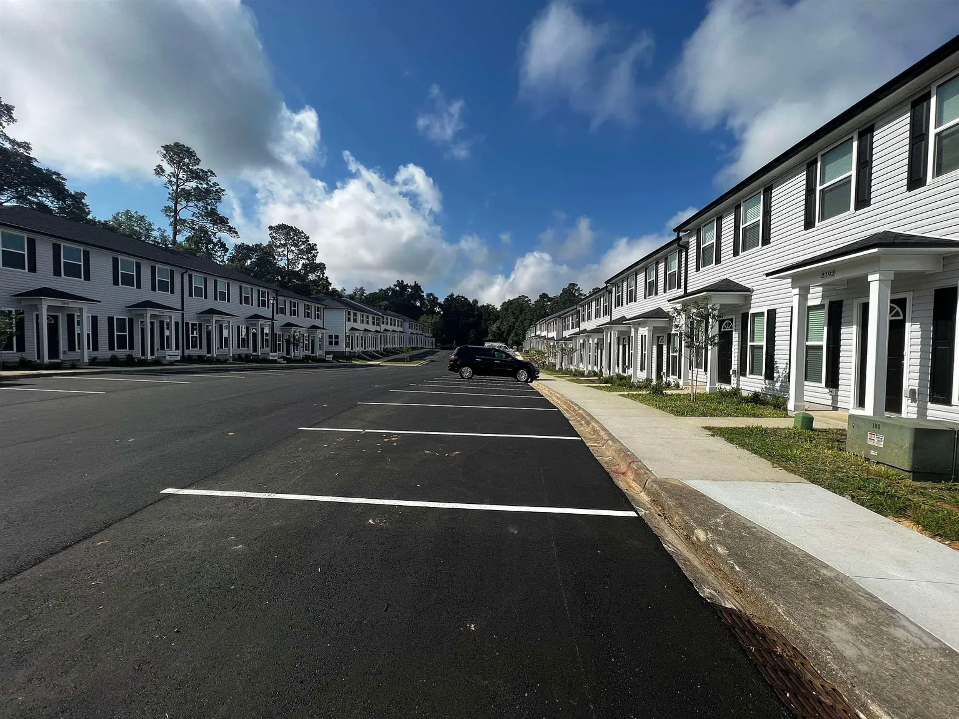 Apartments Near Tallahassee CC Mission Overlook-Smart Money IRA RE ll, LLC for Tallahassee Community College Students in Tallahassee, FL