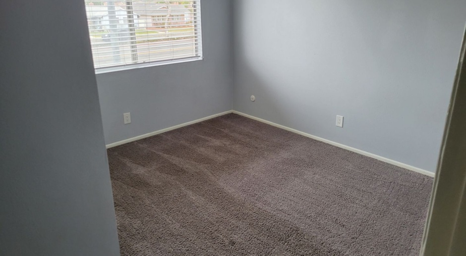 Single family home in Buena Park room for rent