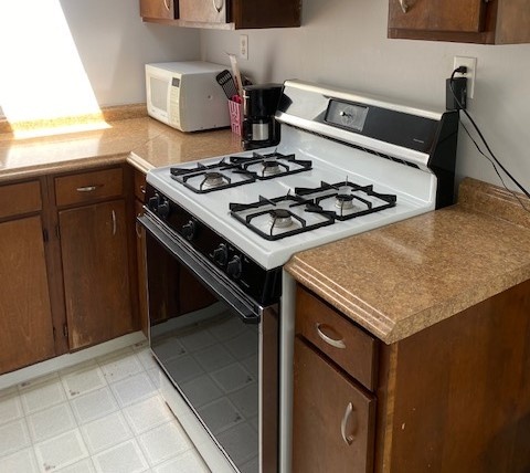 Apartment lease (1 bed room, not shared)