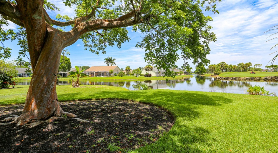 ***3BED/2BATH***FURNISHED***LAKE VIEW***PET FRIENDLY***LELY RESORT***