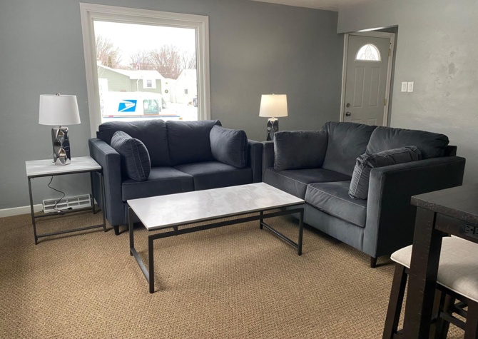 Houses Near FURNISHED RENTAL: Don Hutson on 14th Ave - Lambeau Lodging