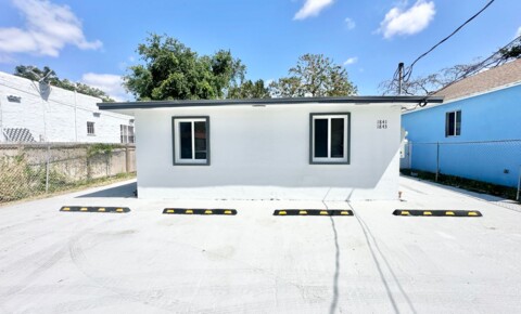 Houses Near D A Dorsey Educational Center Freshly remodelled 2bed/1bath in a duplex close to Wynwood: for rent now @ $ 2,400.00! for D A Dorsey Educational Center Students in Miami, FL