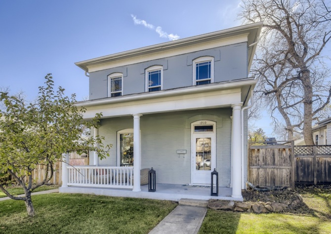 Houses Near Historic Downtown Boulder Executive Rental