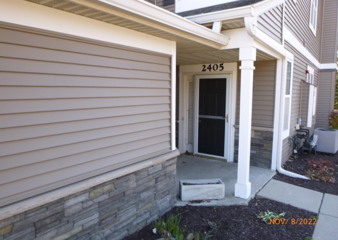 Houses Near Naperville Townhome - 2Bdr/2Bth