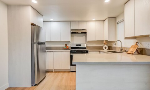 Apartments Near Golden Gate University-Los Angeles Make North Kingsley Apartments your NEW HOME. for Golden Gate University-Los Angeles Students in Los Angeles, CA