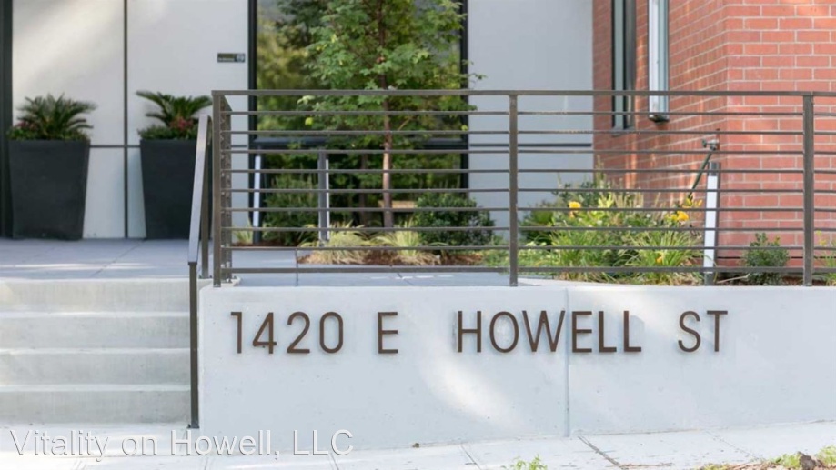 1420 E Howell ST