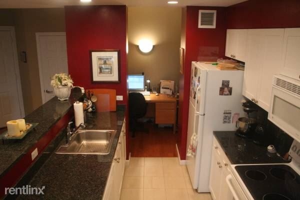 SPACIOUS 1 Bedroom Condo-W/D-Covered Parking - Luxury Building-White Plains