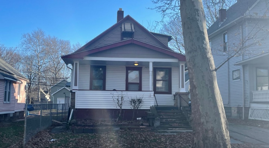 3 Bed - 1 Bath - Single Family Home in Cleveland
