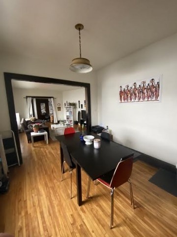 Private Room Available in 2-Bedroom Uptown Apartment!