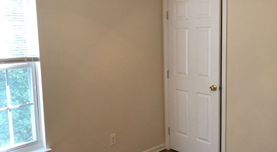 Room in 3 Bedroom Townhome at Baxter Caldwell Dr