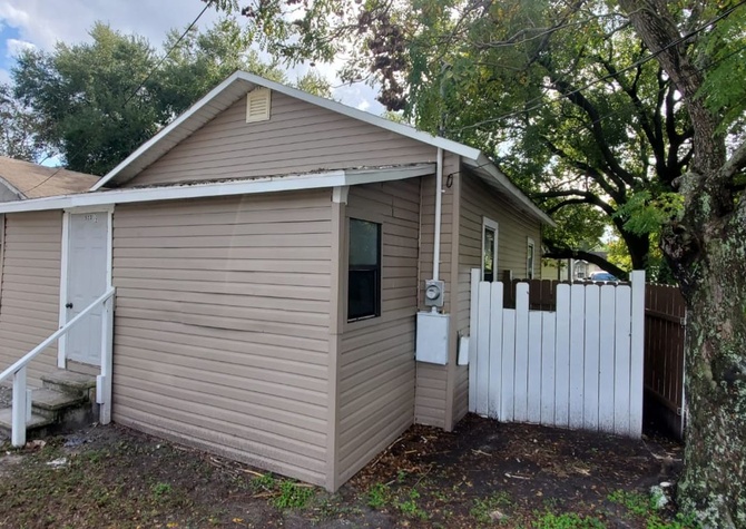 Houses Near Remodeled 2/1 in Lakeland- Move-In Ready!