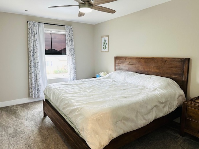 $3,200 West Fresno, Zero Deposit- Ask Me How, 4 Bedroom+Loft, Solar Panels, W. Norwich Ave.