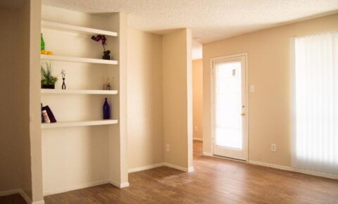 Apartments Near UNT 2101 Lakeview Circle for University of North Texas Students in Denton, TX