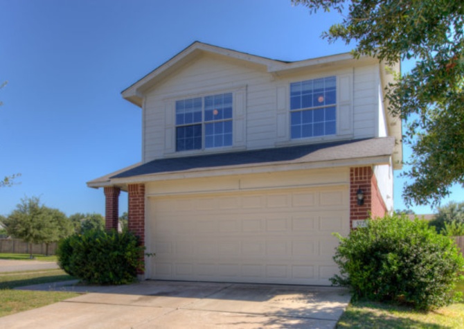 Houses Near Spacious 3 bedroom 2.5 bath in Round Rock on spacious corner lot. 