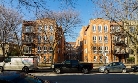 Apartments Near Northwestern Greenleaf for Northwestern University Students in Evanston, IL