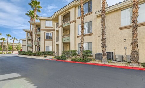 Apartments Near UNLV GORGEOUS Condo in Guard Gated Community! Close to Harry Reid Airport! for University of Nevada-Las Vegas Students in Las Vegas, NV