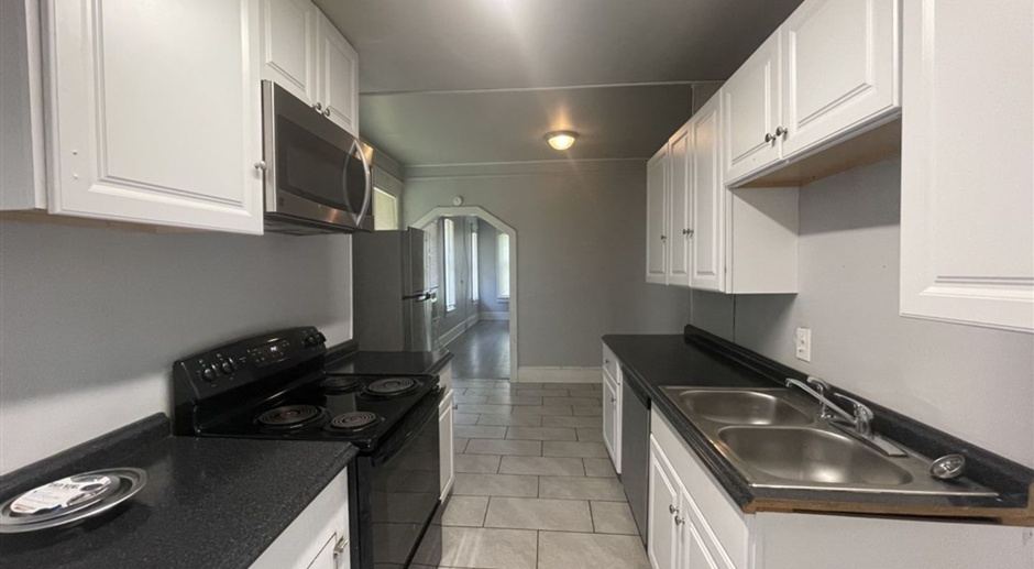 2 br 1 bath duplex unit for lease | Shreveport LA Highland 71104 | $800/month 
