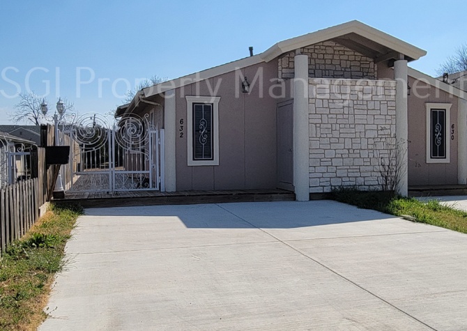 Houses Near Beautifully Remodeled 2 Bedroom Duplex
