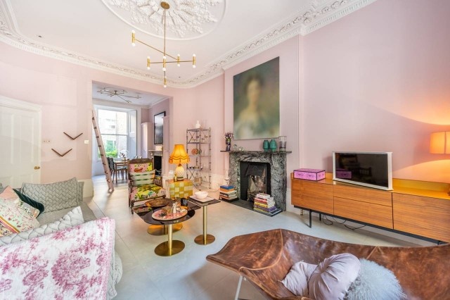 Fabulously Decorated Interiors 1 Bed Apartment